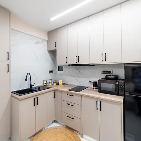 דירה Elite לוטראקי