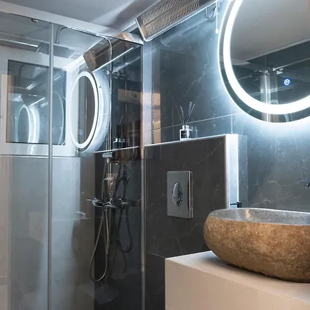 Elite * לוטראקי